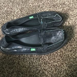 Black sequence Sonuks